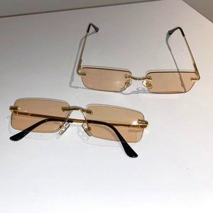 2 pairs of unisex sunglasses